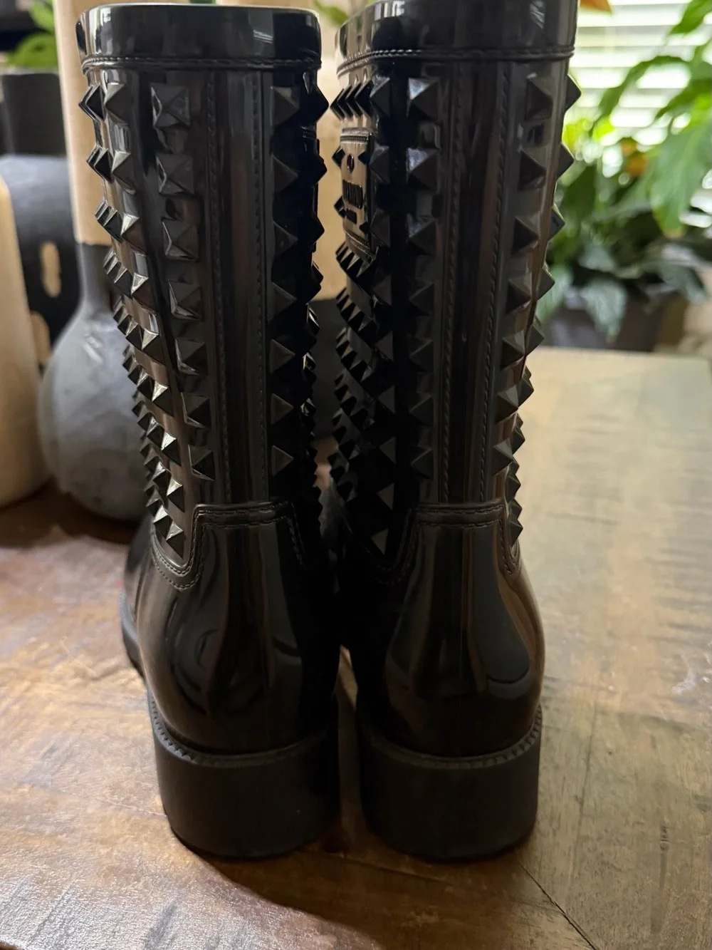 EUC Valentino Garavani Rockstud Black Rain Boots Size 38 Made in 🇮🇹